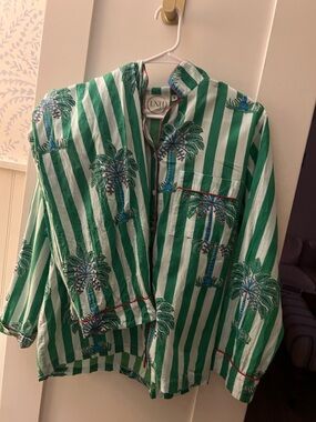 LNH Women’s Small Green Palm Pyjama Set